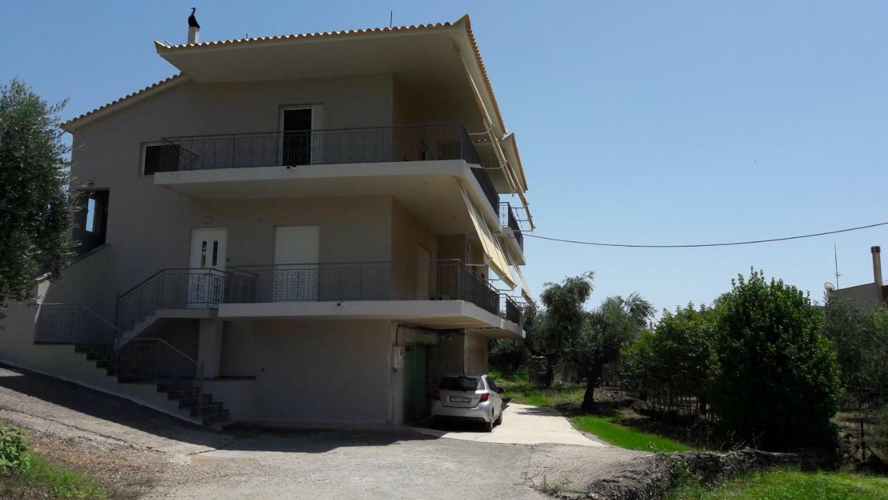 Vithos Apartment Kalamata Extérieur photo